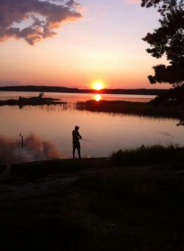 Albergue Lunedet Camping Caf� Restaurang Ab