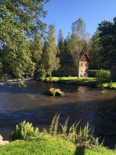 Albergue Lunedet Camping Caf� Restaurang Ab