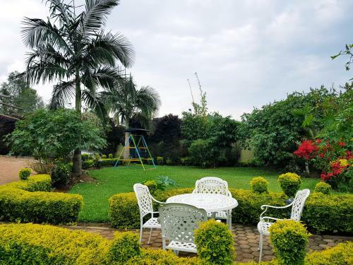Hostal Yambi Guesthouse