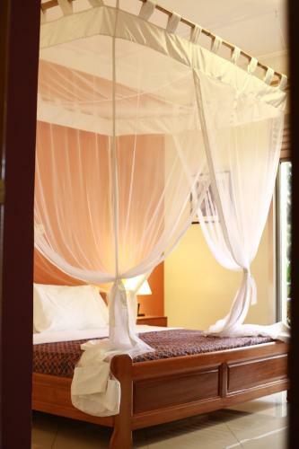 Heaven Restaurant & Boutique Hotel