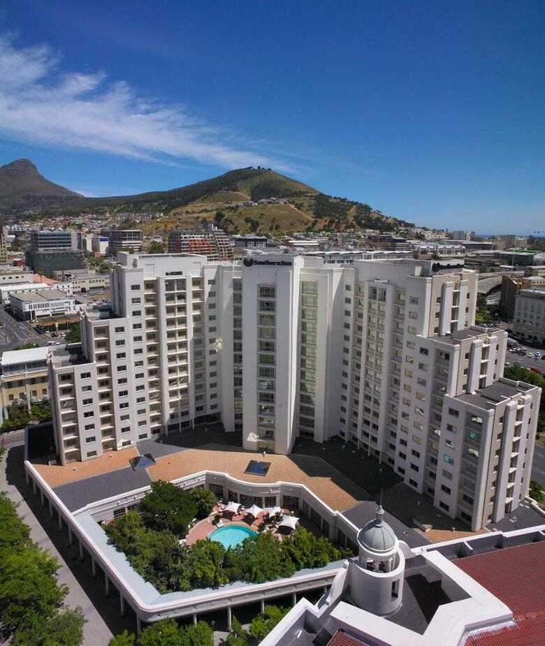 Hotel Southern Sun Waterfront