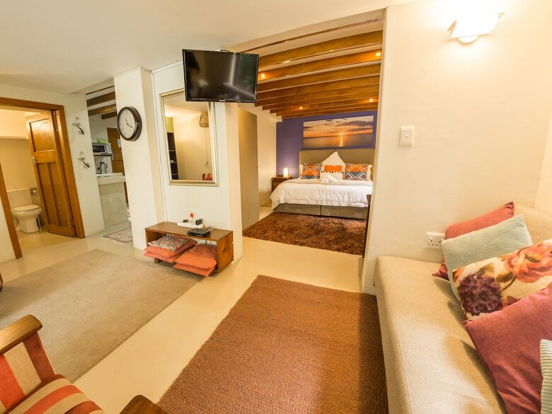 Hostal Mackaya Bella Guest House