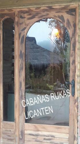 Caba�as Y Rukas Licant�n