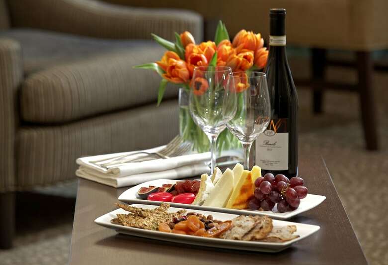 Hotel Cambridge Suites Toronto