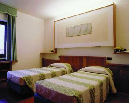 Hotel Carlo Felice