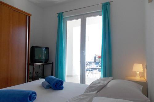 Apartments By The Sea Duce (omis) - 4798