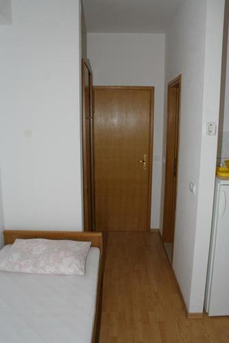 Apartment Duce 2778b