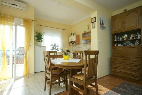 Apartment Duce 4796b