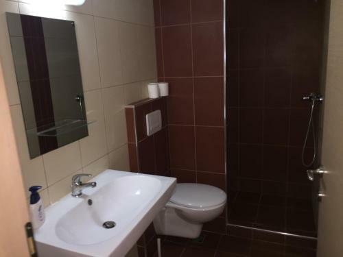 Dimis Studios And Apartments