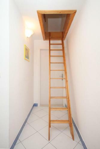 Apartment Slatine 1098c