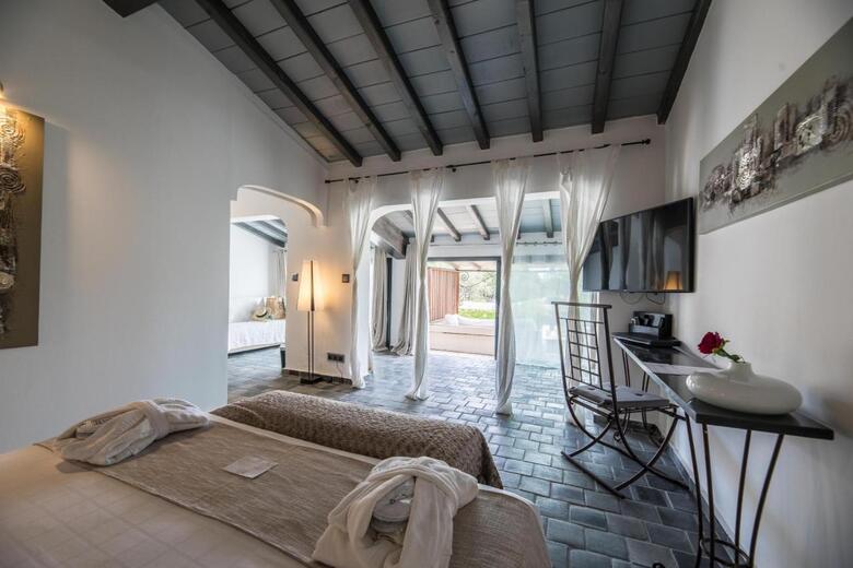 Hotel Relais Du Silence Le Roi Th�odore