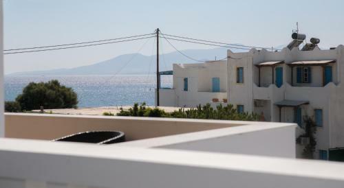 Iades Studios & Apartments