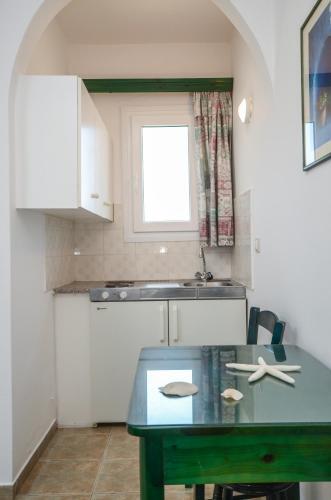 Polemis Studios & Apartments