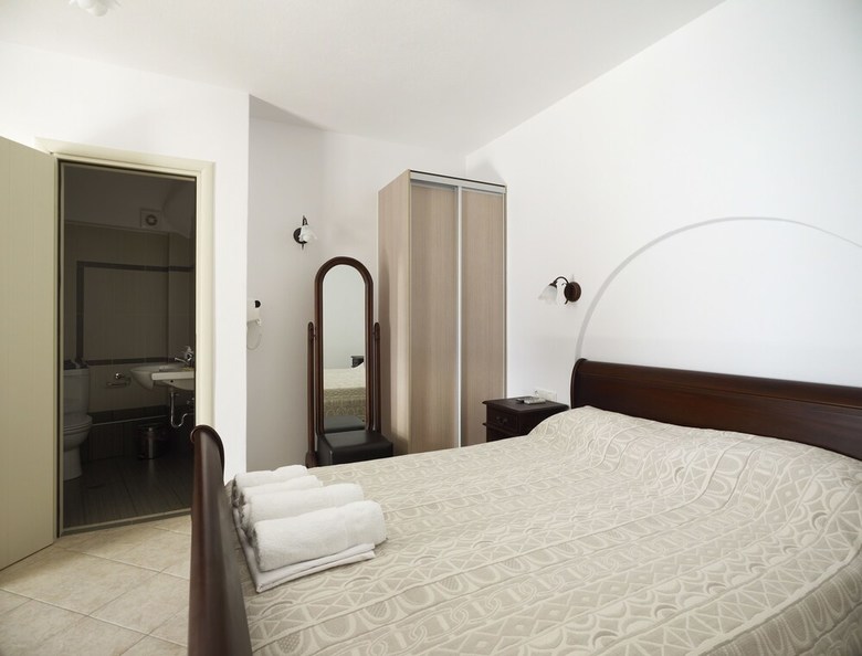 Aparthotel Anemomilos