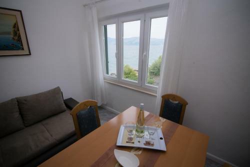Apartments Mara