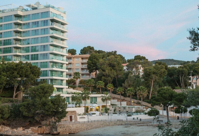 Hotel The Donna Portals