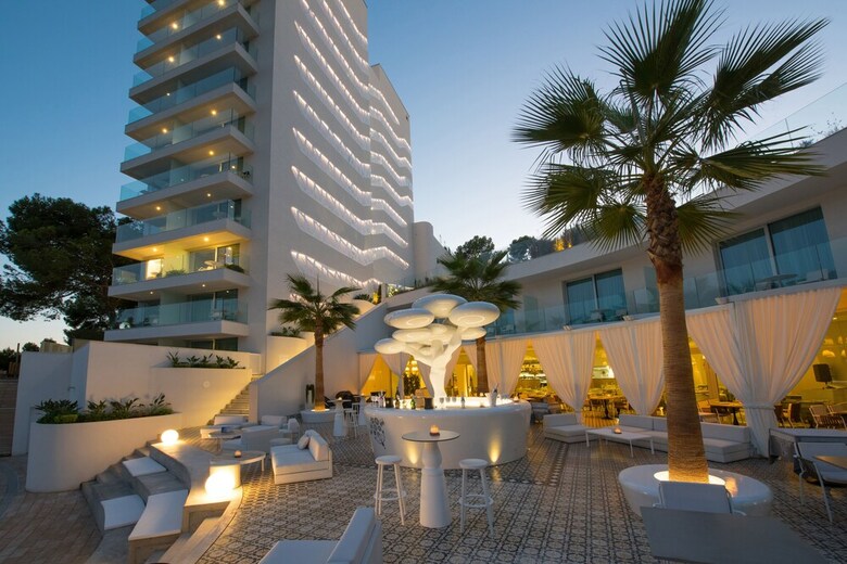 Hotel The Donna Portals