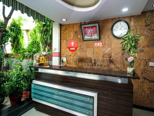 Oyo 16382 Hotel Sinjara