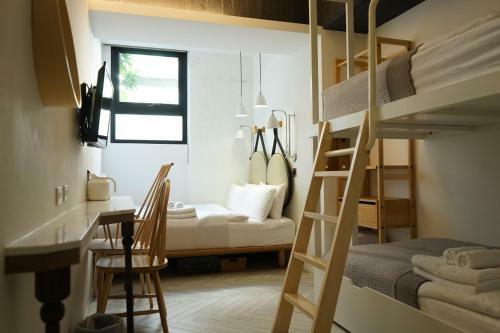 Posada Nihao Caf� Hotel
