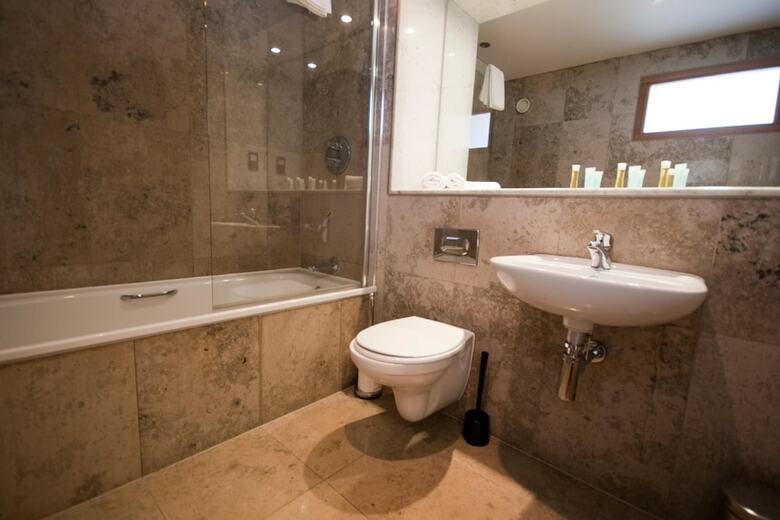 Hotel Amberley House By Thekeycollections