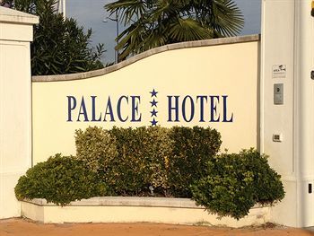 Palace Hotel