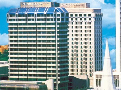 Peninsula Excelsior Hotel