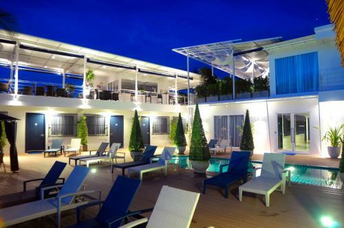 Hotel Phuket Boat Quay