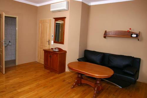 Hostal Penzion Fajn ***