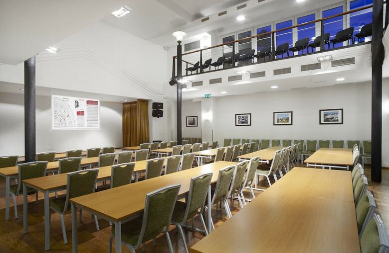 Alwyn Hotel