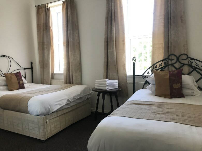Hotel Clifton House