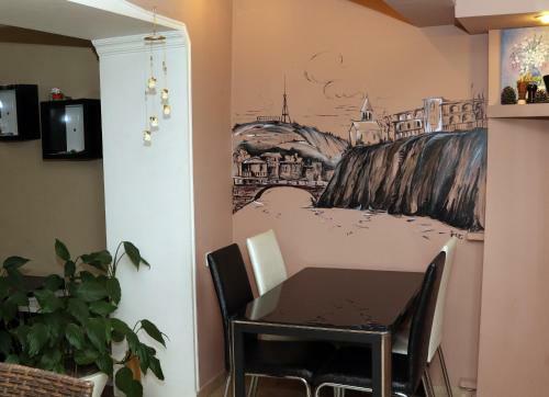La Fiesta Apartment