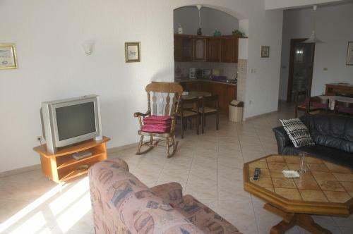 Suran Apartments