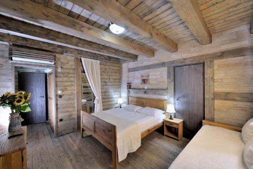Ethno Houses Plitvica Selo