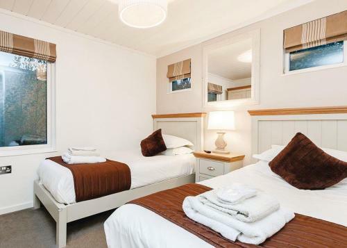 Caddy S Corner Lodges