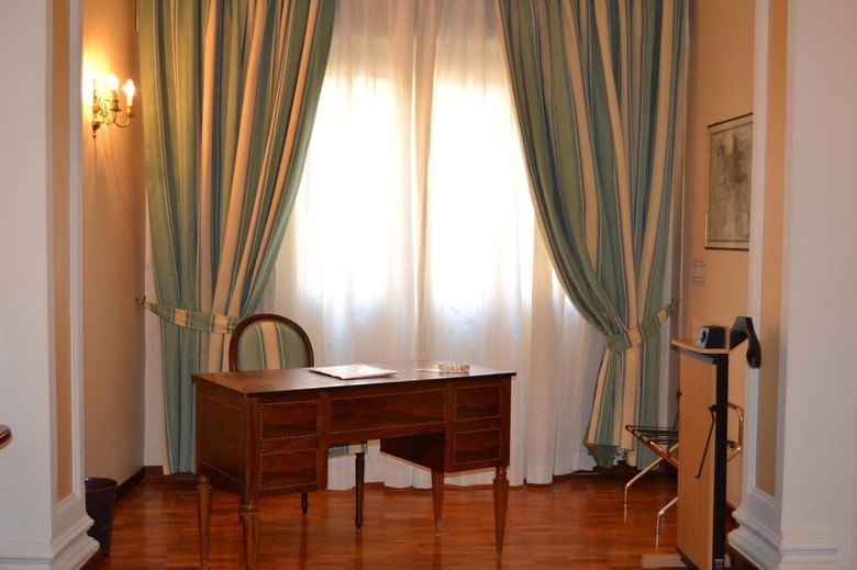 Hotel City