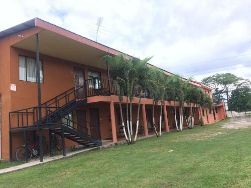 Hostal Hospedaje Guanasol