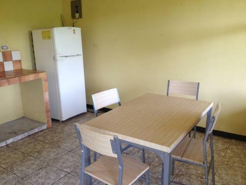 Hostal Hospedaje Guanasol