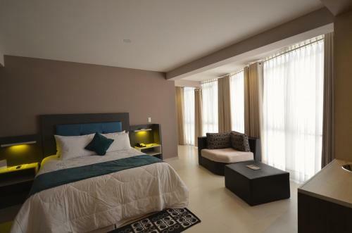 Hotel Camino Plaza