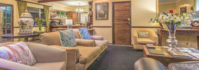 Bed & Breakfast At Heritage House