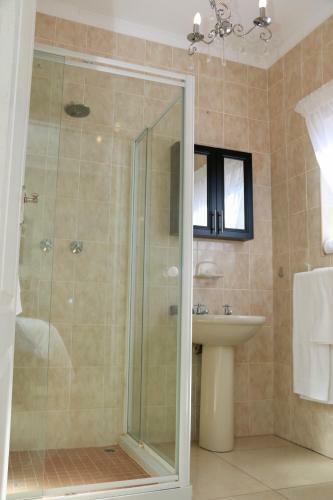 Bed & Breakfast Poetry Guestrooms
