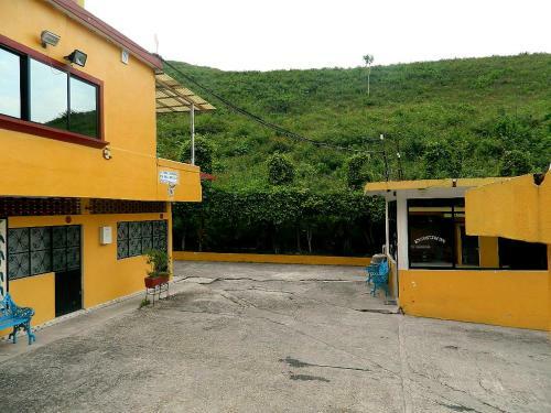 Hostal Hotel Arenas