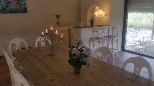 Hostal Moulin Bleu De V�z�re