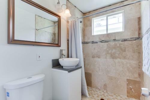 Charming Cozy Ocean Beach Cottage