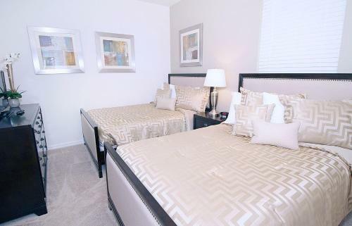 Vacation Home Miles Away From Disney 13yc19