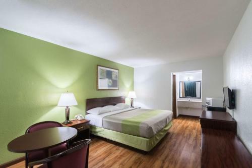 Motel 6 Mattoon