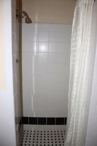 Kenwood Motel