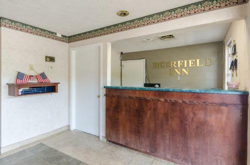 Motel Deerfield Inn