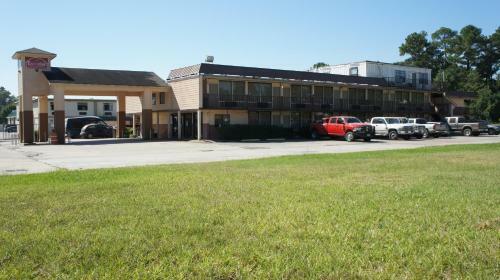Motel Executive Inn & Suites