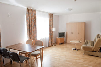 Pilve Apartment Hotel