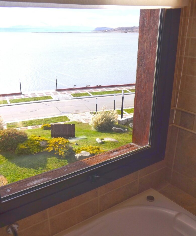 Xelena Hotel & Suites